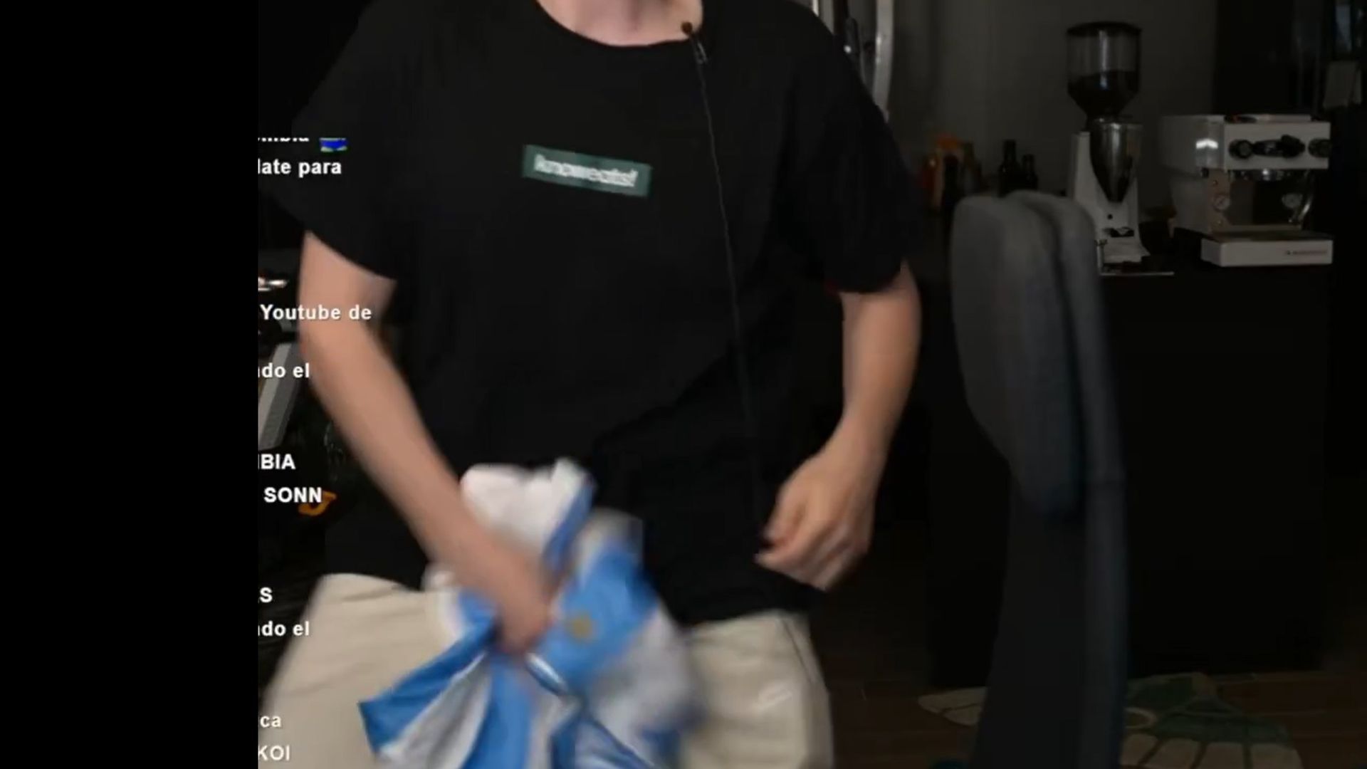 La reacción de Xokas al pasarse la camiseta de Argentina por los genitales La reacción de Xokas al pasarse la camiseta de Argentina por los genitales