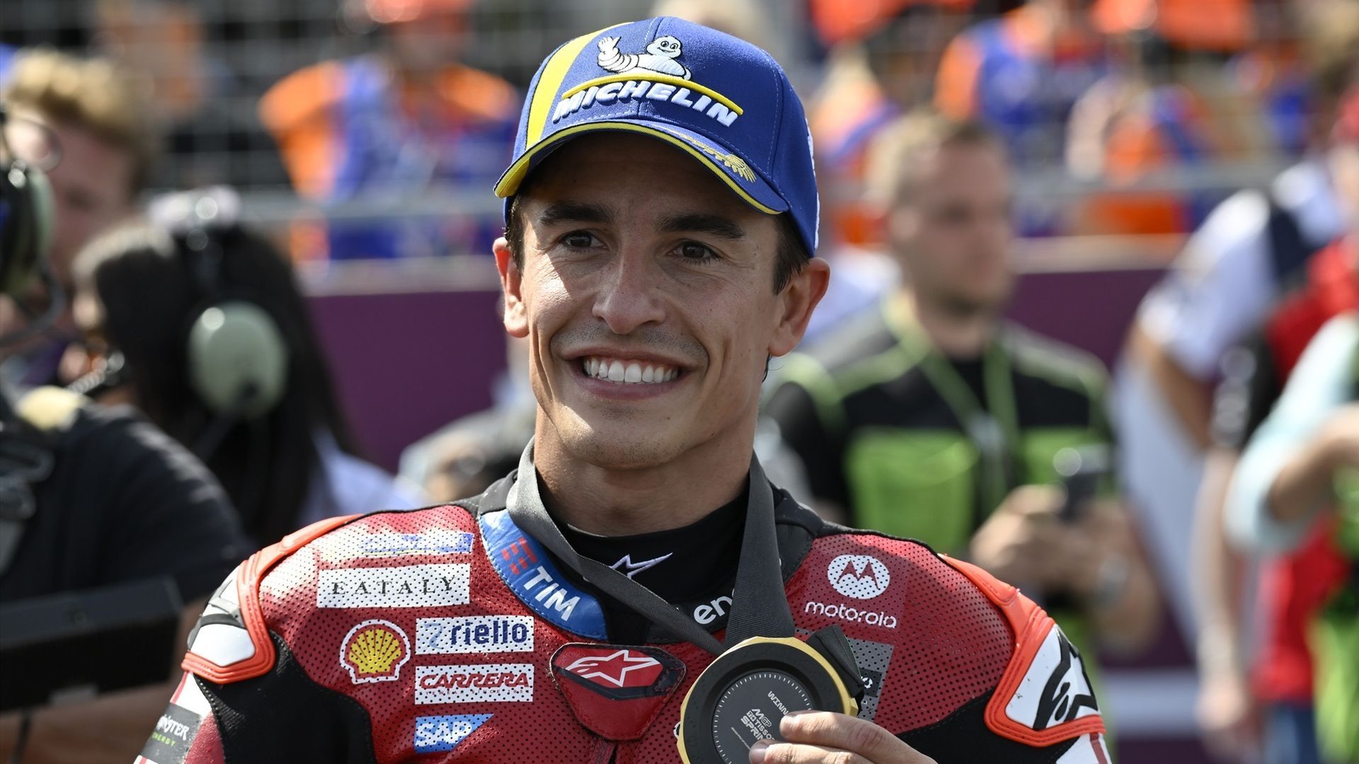 Marc Márquez tras ganar la carrera sprint de Hungría esta temporada Marc Márquez tras ganar la carrera sprint de Hungría esta temporada