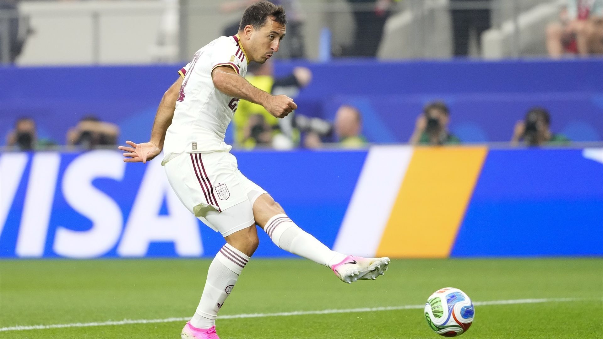 Mikel Oyarzabal, con la Real Sociedad Mikel Oyarzabal, con la Real Sociedad