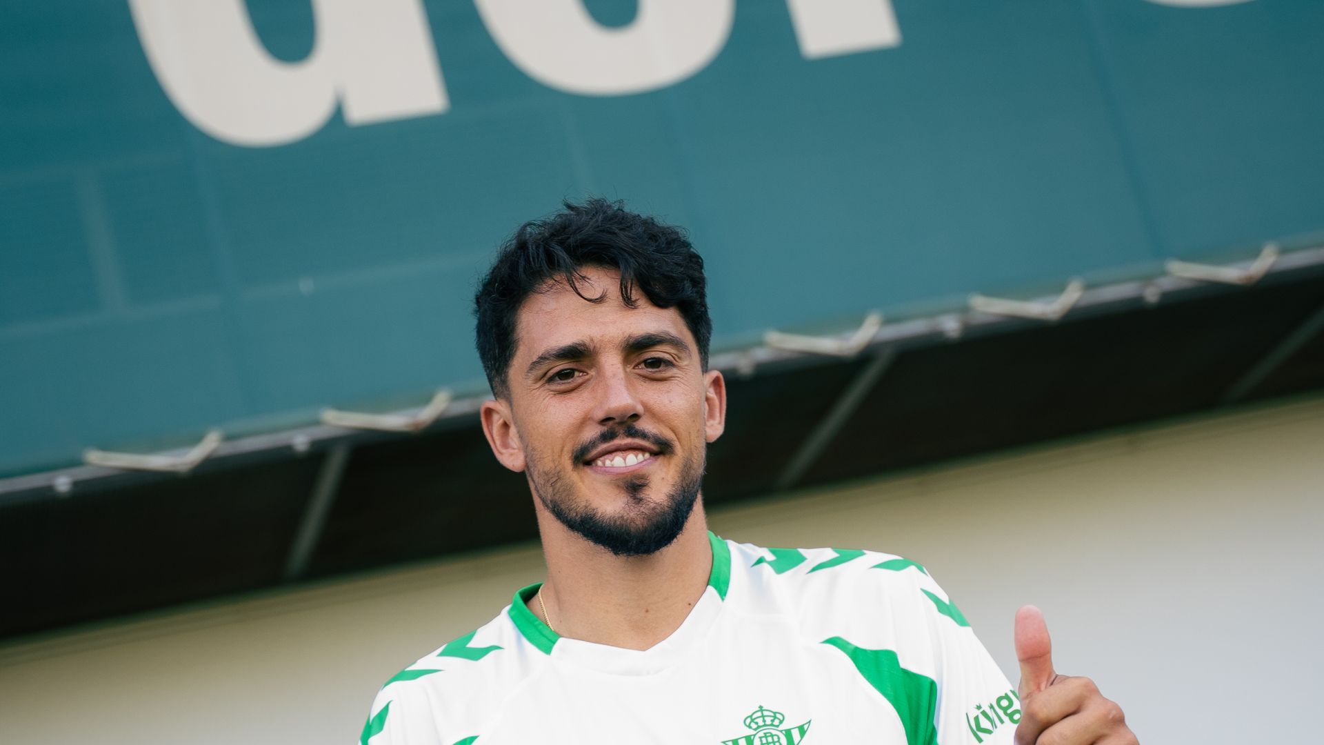 Pablo Fornals, en los reconocimientos del Betis