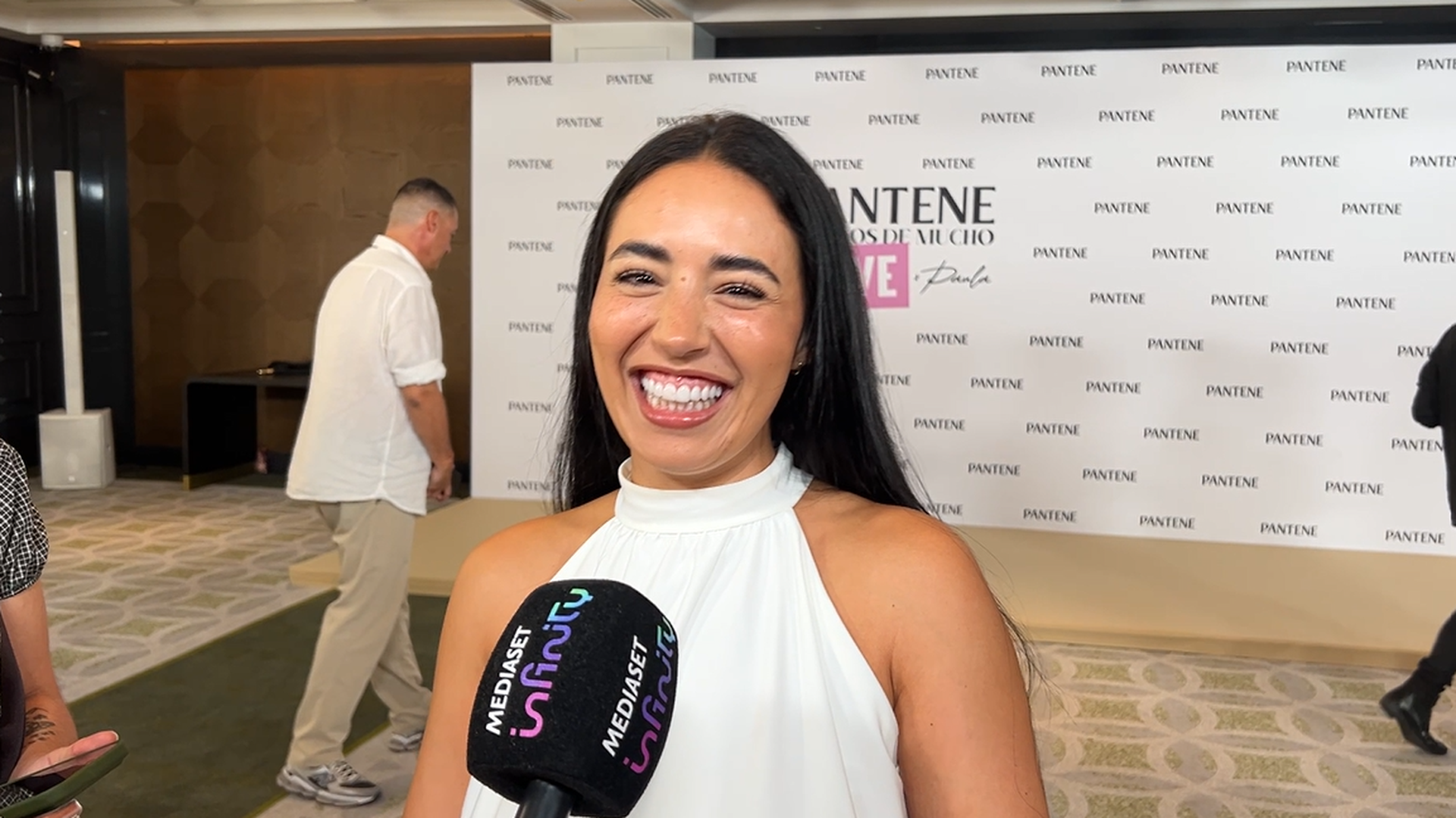 Carla Flila, abierta al amor: "Chicas escribidme, hashtag soltera" Carla Flila, abierta al amor: "Chicas escribidme, hashtag soltera"