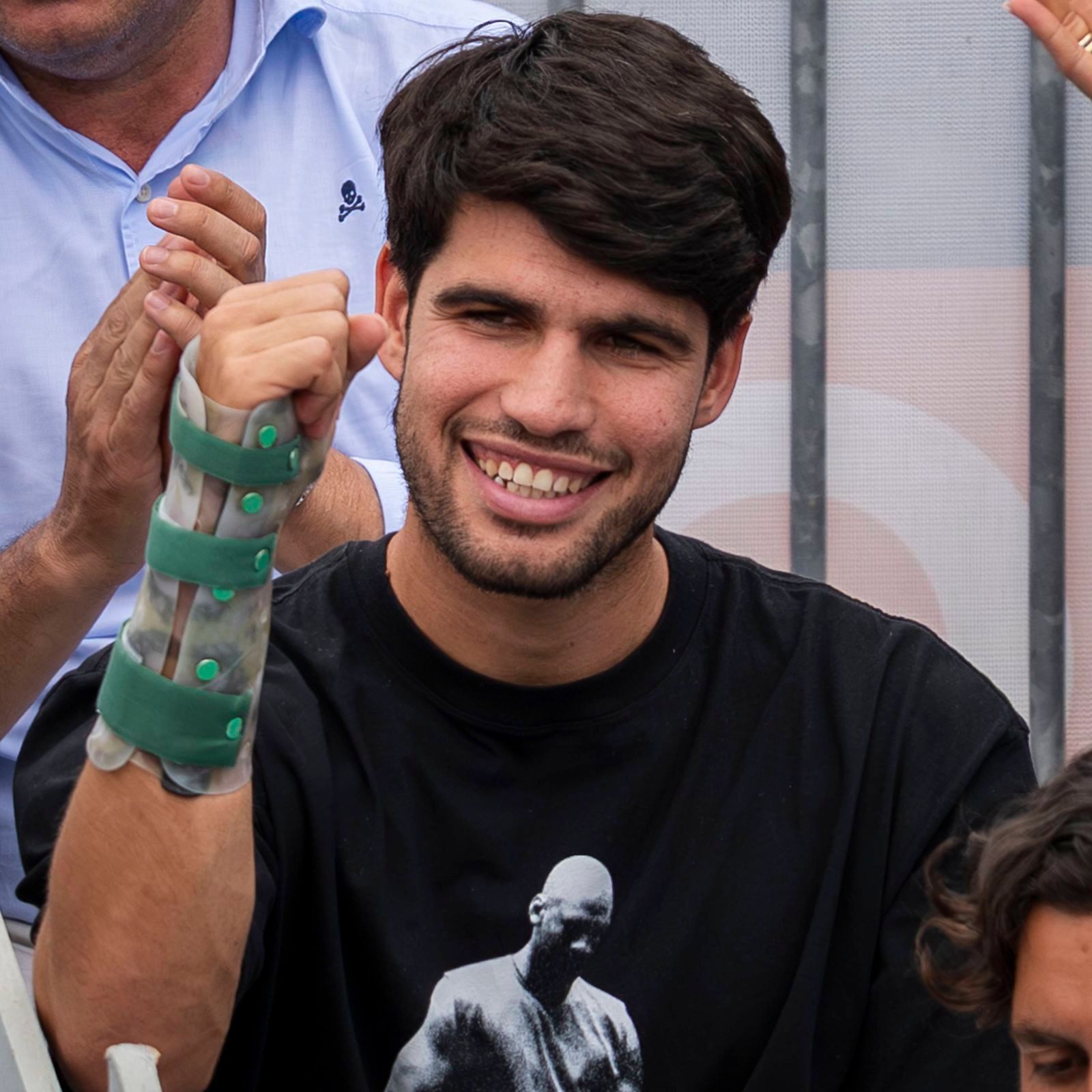 Carlos Alcaraz con la férula