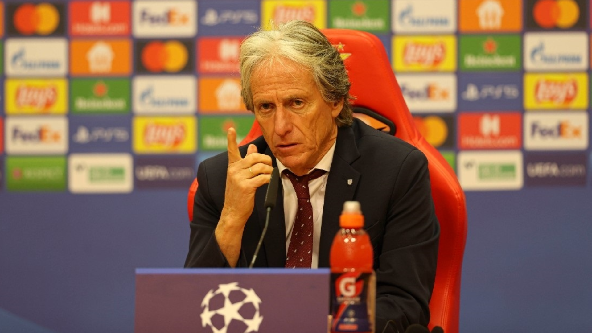 Jorge Jesus, durante una rueda de prensa con el Benfica Jorge Jesus, durante una rueda de prensa con el Benfica