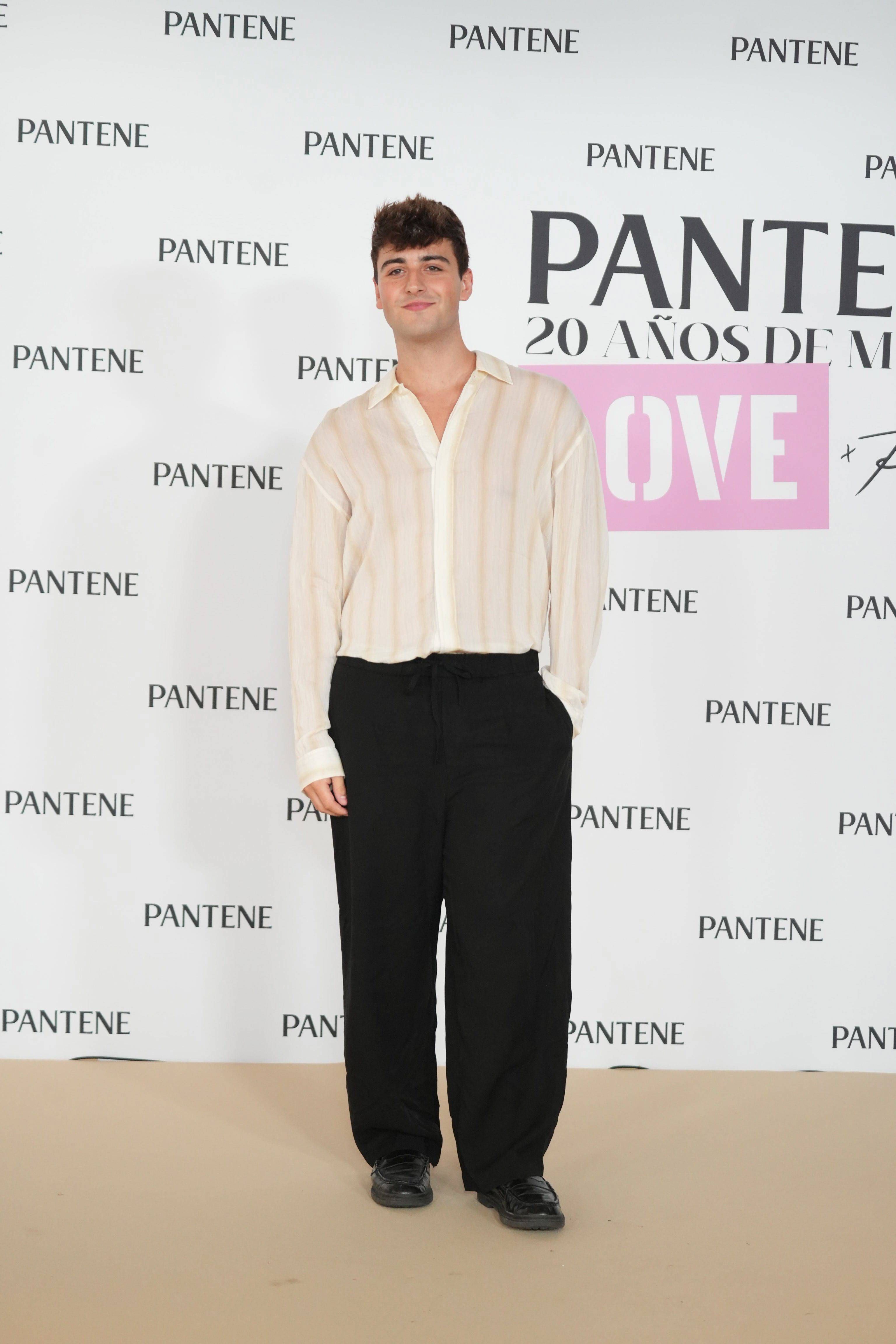Juanjo Bona, en el photocall de la fiesta de Pantene
