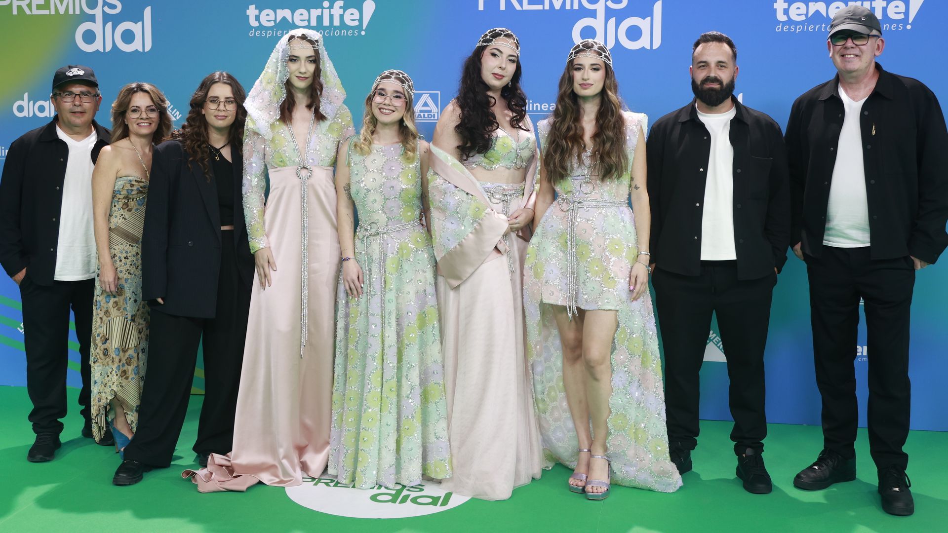 La orquesta de Nueva Línea La orquesta de Nueva Línea