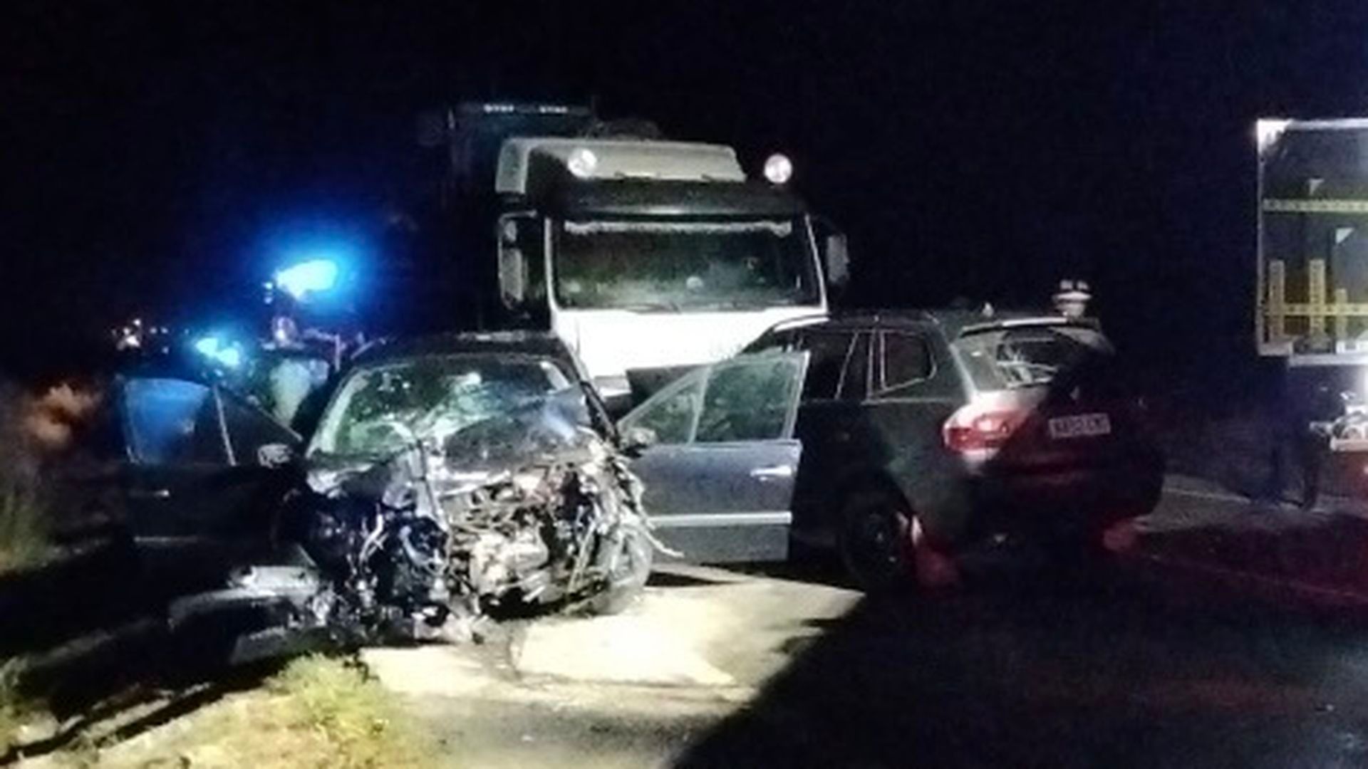 Los dos jóvenes ingresados en estado crítico tras el accidente de El Algar, Murcia, continúan en la UCI luchando por sus vidas Los dos jóvenes ingresados en estado crítico tras el accidente de El Algar, Murcia, continúan en la UCI luchando por sus vidas