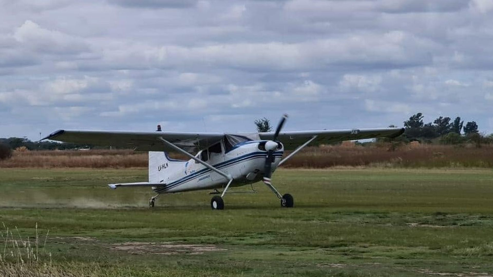 Avioneta de la escuela Flying Parrot Córdoba