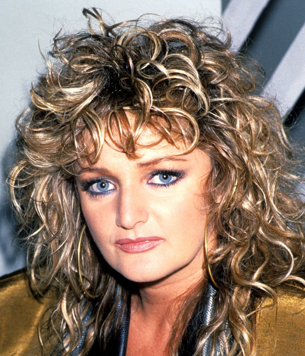Bonnie Tyler con su emblemática melena ochentera
