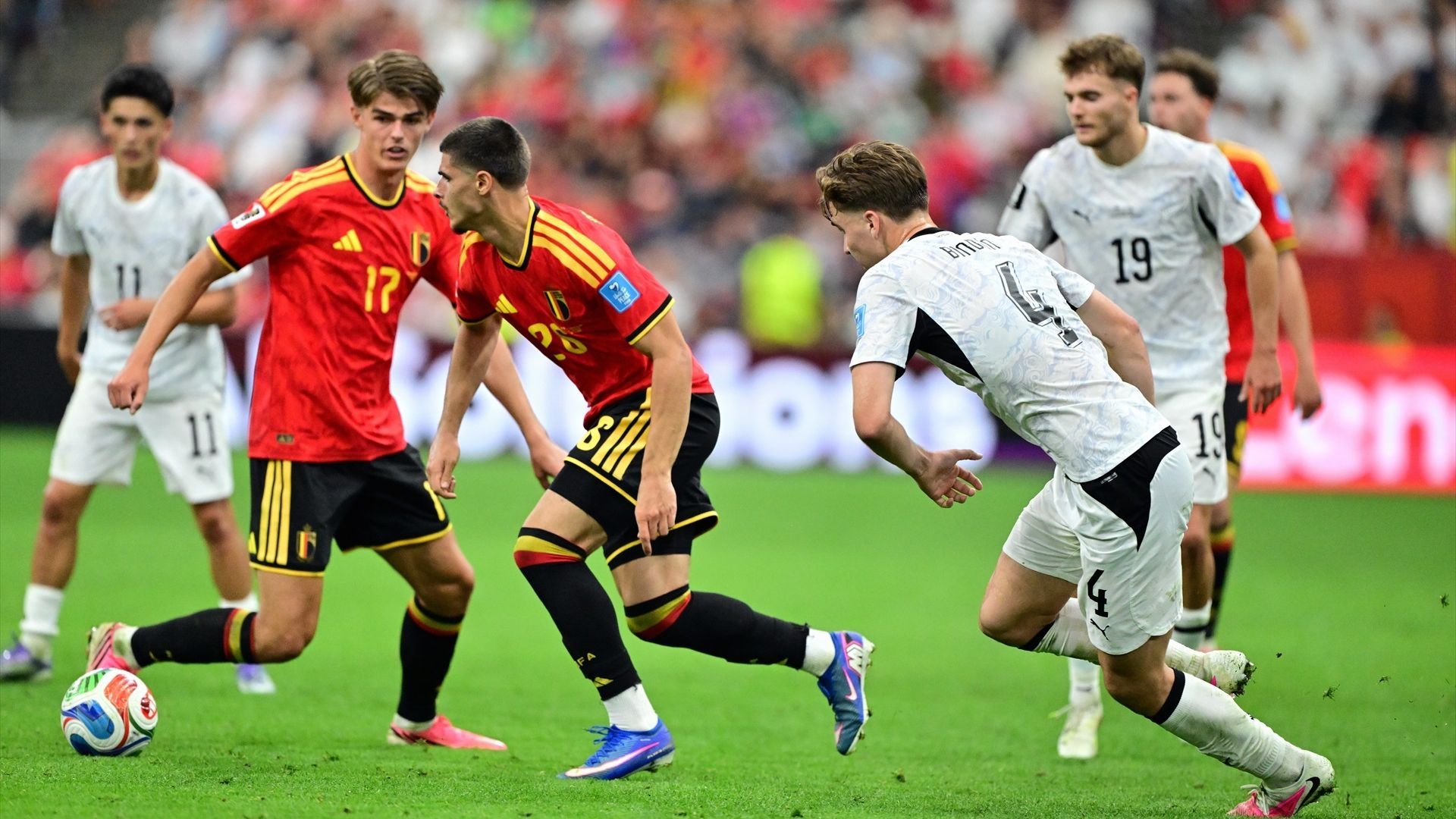 Matías Fernández-Pardo durante el Bélgica - Nueva Zelanda del Mundial 2026
