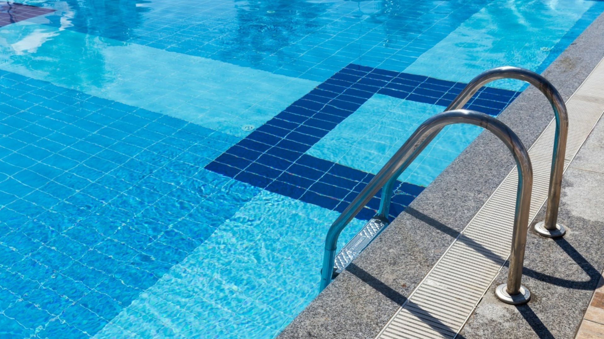 Prohibir la piscina comunitaria a los inquilinos vacacionales: qué dice la ley Prohibir la piscina comunitaria a los inquilinos vacacionales: qué dice la ley