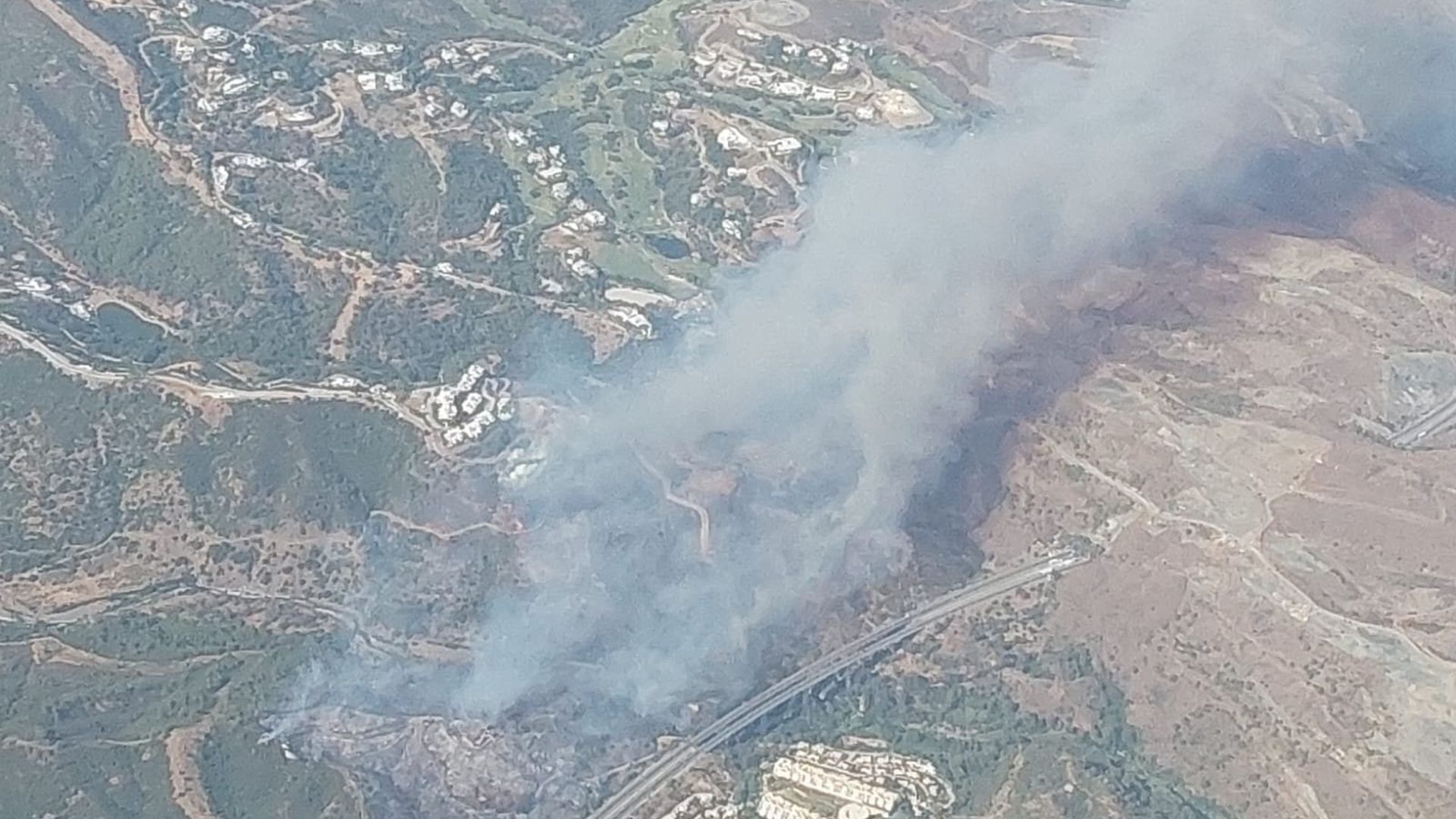 Vista aérea del incendio de Estepona, Málaga Vista aérea del incendio de Estepona, Málaga