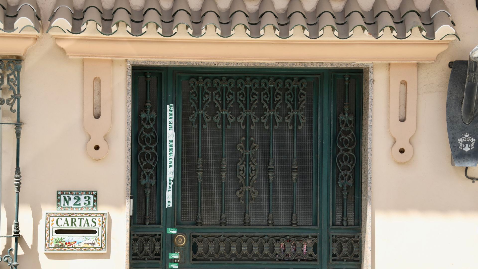 Vivienda de la calle Tulipán de Las Lagunas de Mijas donde se investiga el doble crimen de María y Patricia Vivienda de la calle Tulipán de Las Lagunas de Mijas donde se investiga el doble crimen de María y Patricia