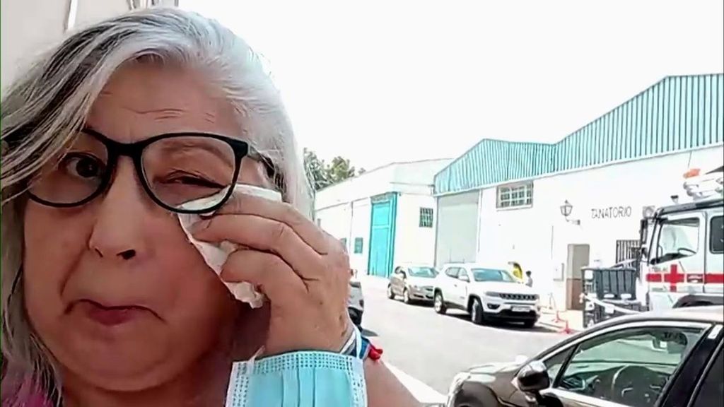 A María Teresa, uno de los 600 desalojados, se le saltan las lagrimas al recordar la noche en Los Gallardos: "Ponte en mi lugar"