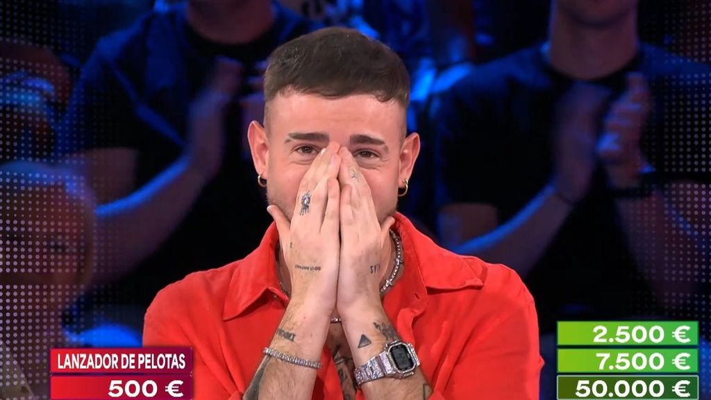 Un concursante rompe a llorar tras su decisión en '¡Allá tú!': ''Venga, que sea lo que sea''