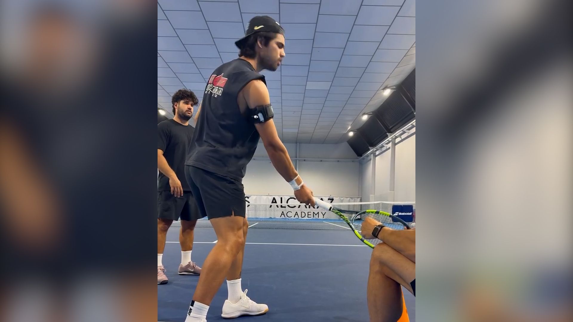 Carlos Alcaraz durante un entrenamiento