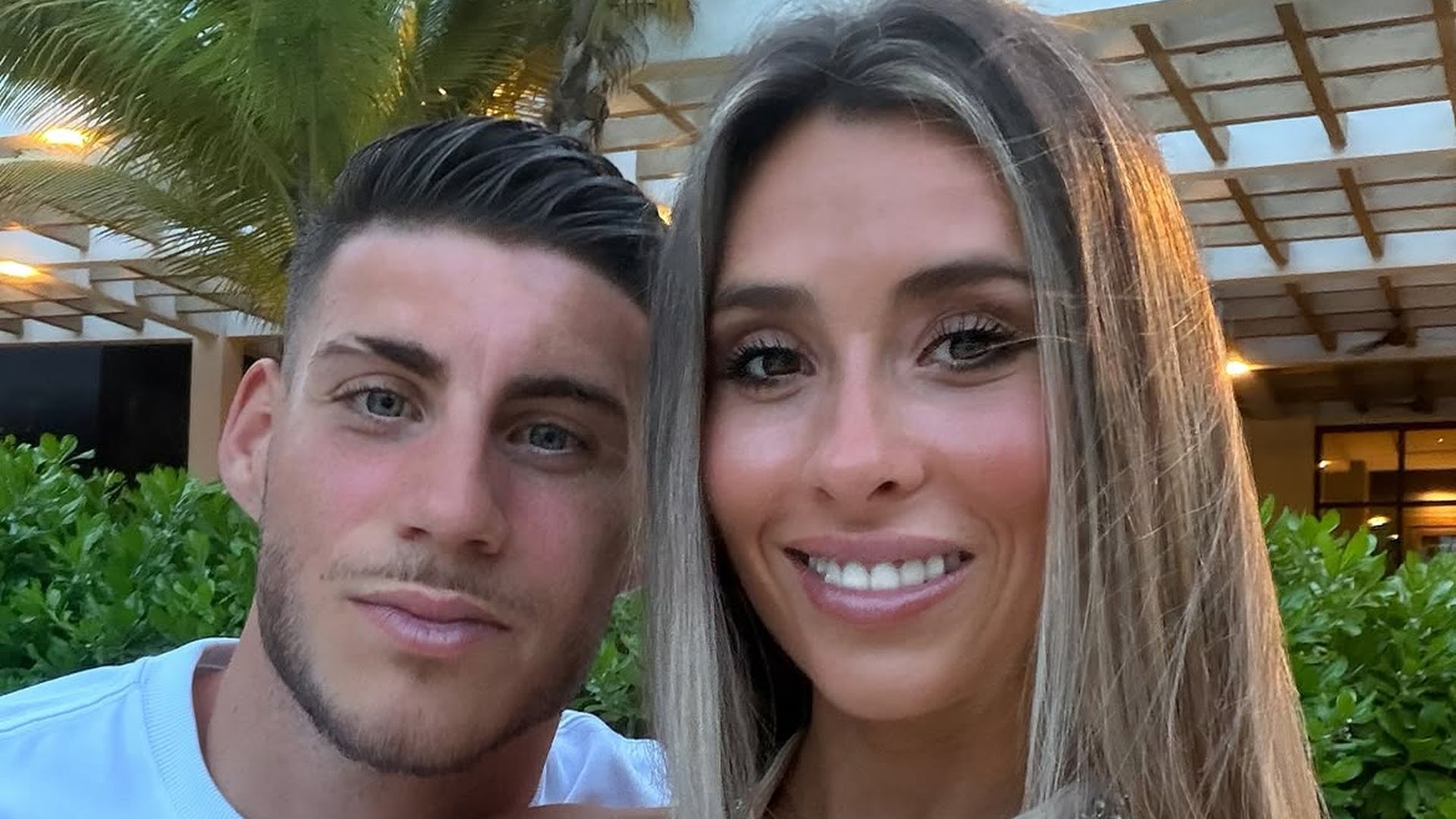 Elena Adsuara, exparticipante de 'La isla de las tentaciones', disfrutando de unas vacaciones junto a su novio Elena Adsuara, exparticipante de 'La isla de las tentaciones', disfrutando de unas vacaciones junto a su novio