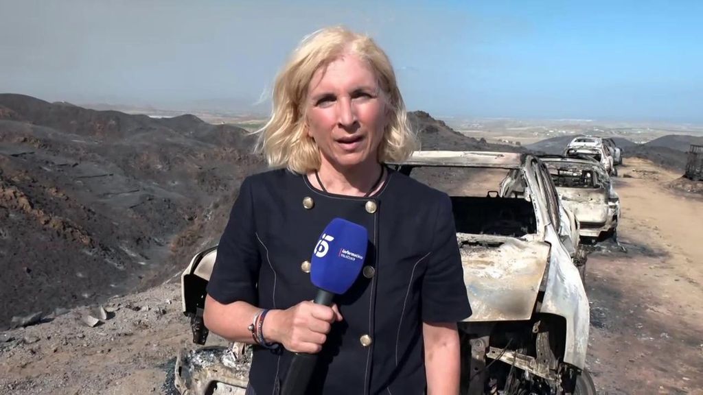 En la zona cero del incendio de Los Gallardos: coches calcinados como reflejo del terror de una huida que acabó en tragedia