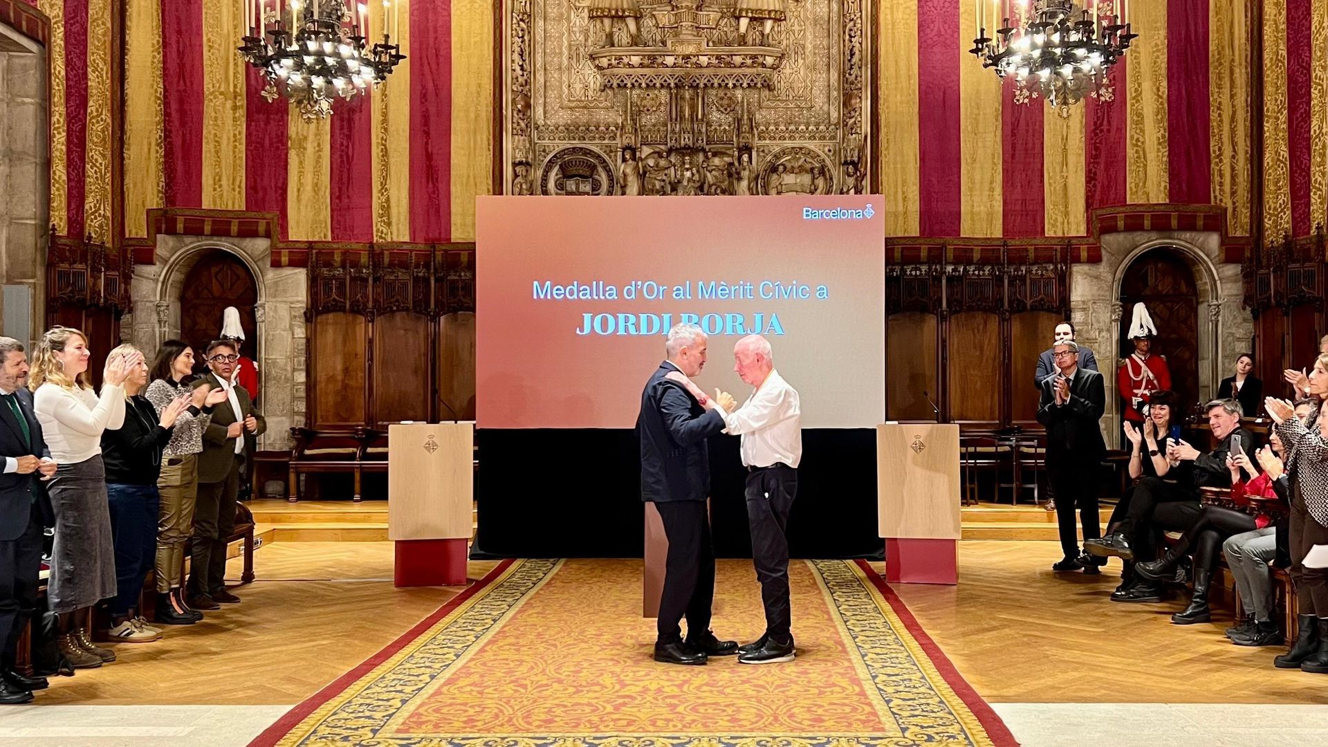 EuropaPress_7081593_alcalde_barcelona_jaume_collboni_entrega_medalla_oro_merito_civico EuropaPress_7081593_alcalde_barcelona_jaume_collboni_entrega_medalla_oro_merito_civico