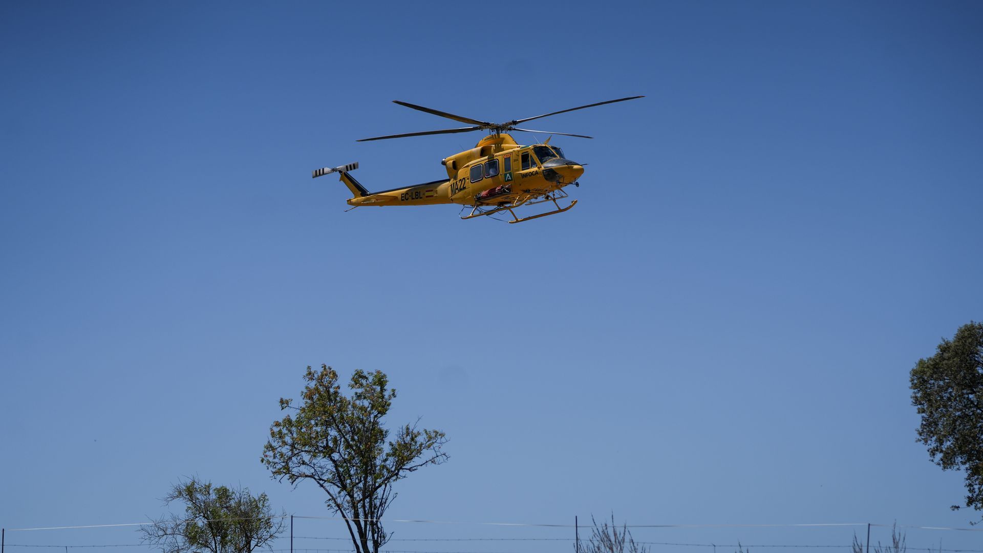 EuropaPress_7584169_helicoptero_infoca_operativo_incendio_villanueva_castillejos_huelva_junio EuropaPress_7584169_helicoptero_infoca_operativo_incendio_villanueva_castillejos_huelva_junio