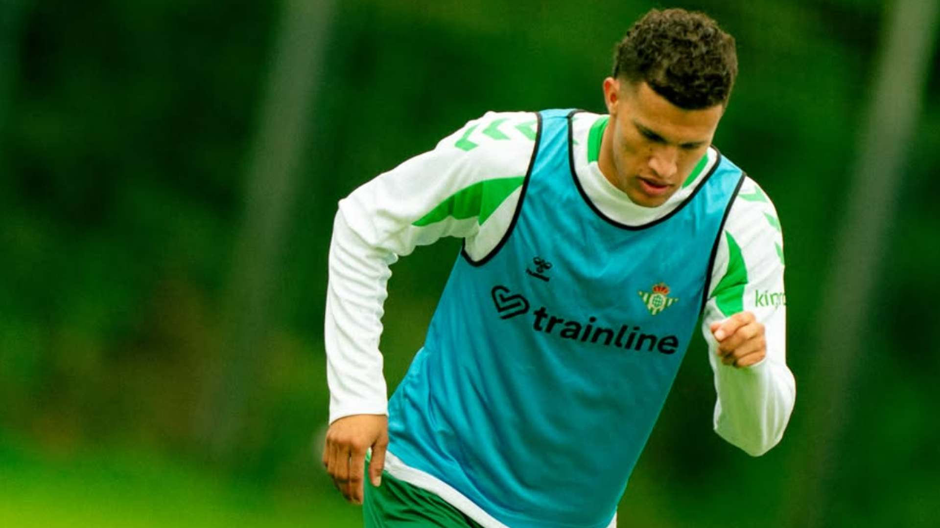 Nelson Deossa, en el primer entrenamiento de pretemporada del Betis en Alemania Nelson Deossa, en el primer entrenamiento de pretemporada del Betis en Alemania