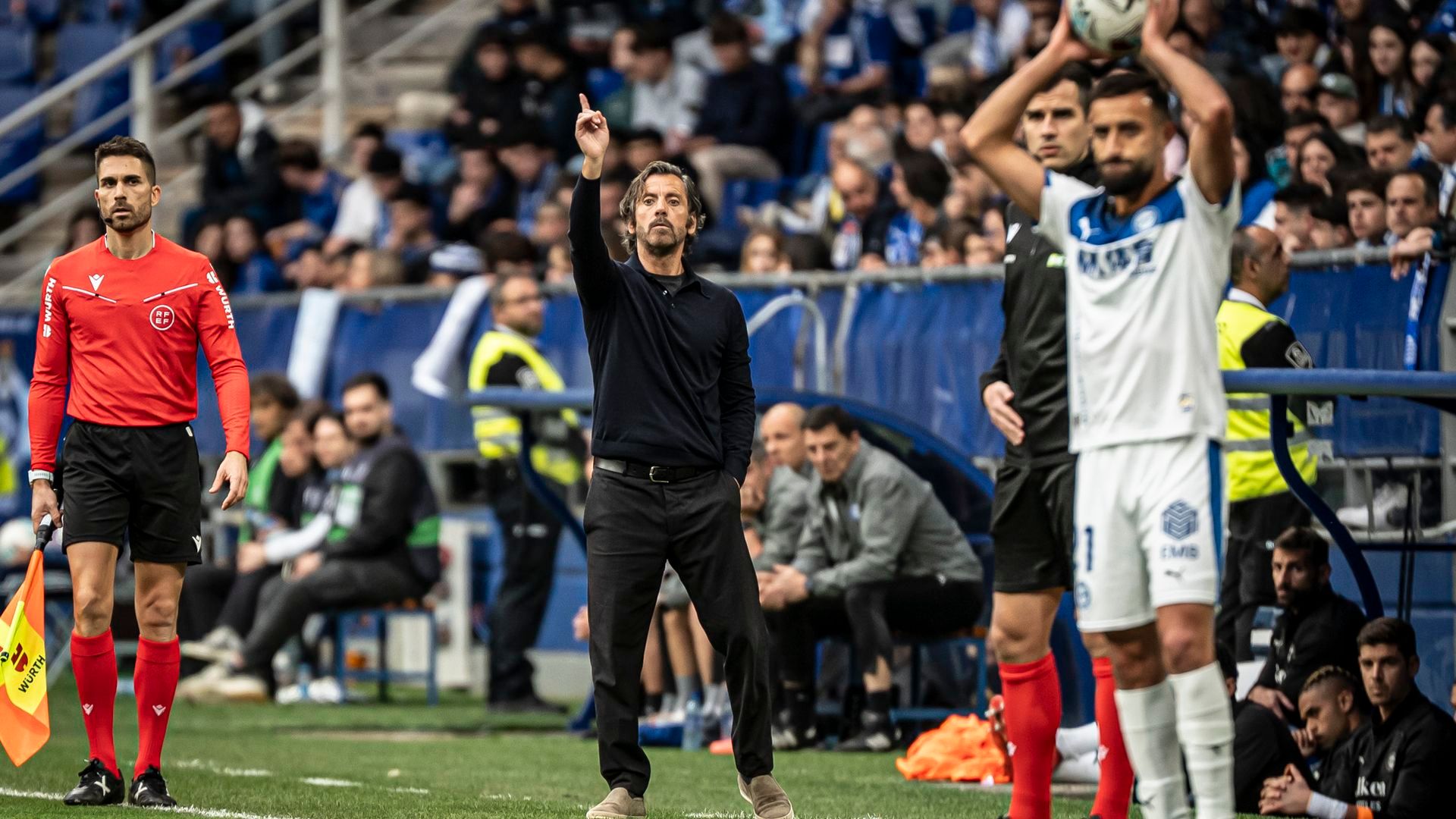 Quique Sánchez Flores, en un partido del Alavés Quique Sánchez Flores, en un partido del Alavés
