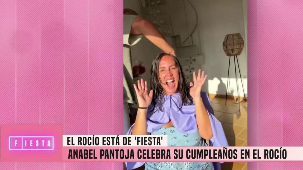 Anabel Pantoja se corta el pelo para celebrar sus 40: así ha sido su fiesta de cumpleaños