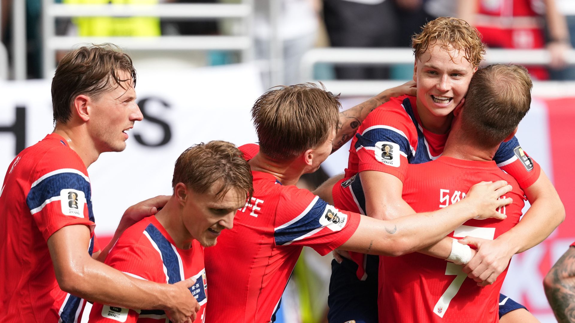 Andreas Schjelderup celebra su gol en el Noruega-Inglaterra Andreas Schjelderup celebra su gol en el Noruega-Inglaterra