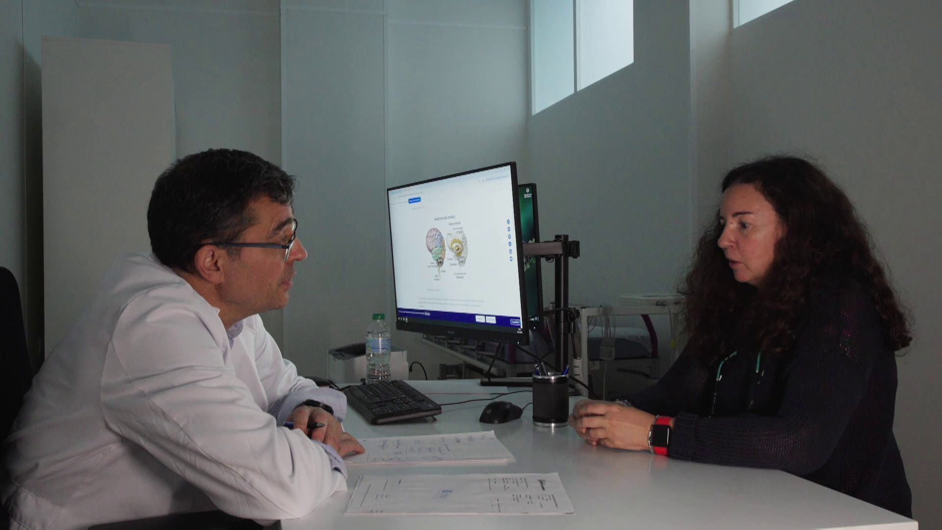 Clara Tahoces se somete a un examen de cerebro para analizar sus sueños lúcidos Cuarto Milenio Temporada 21 Top Vídeos 940