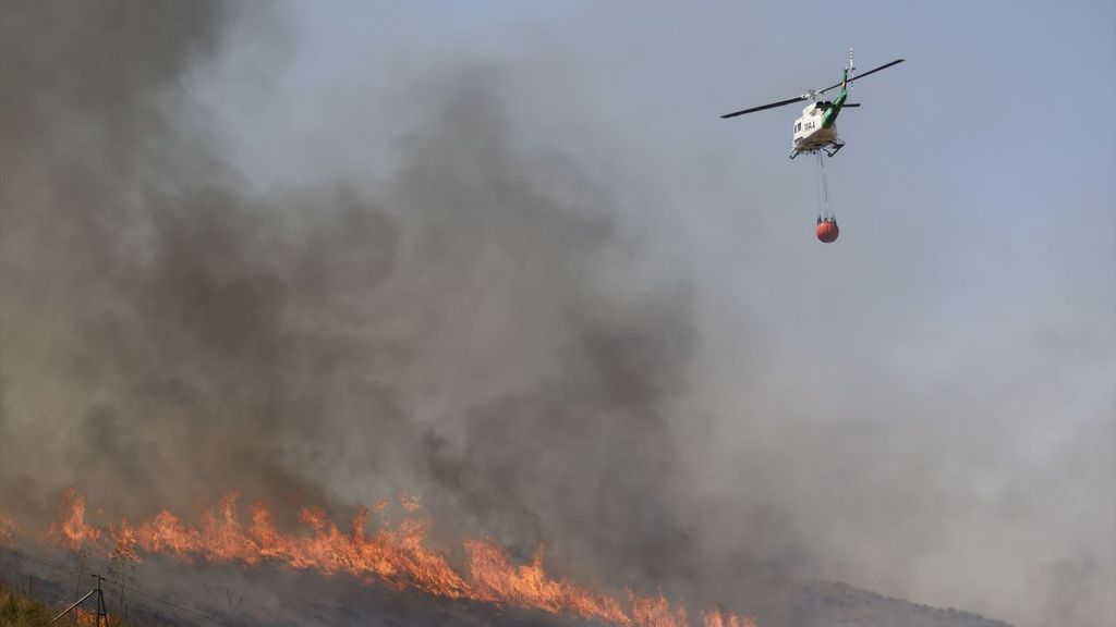 El incendio en Los Gallardos evoluciona de forma favorable gracias al clima