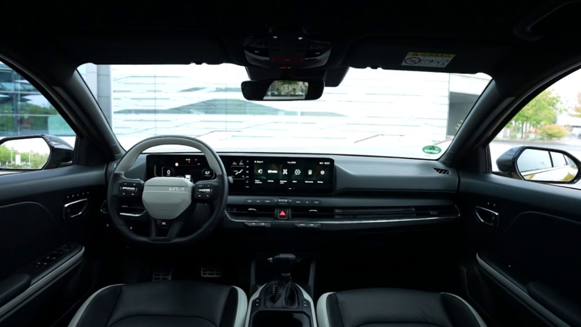 El interior del Kia K4