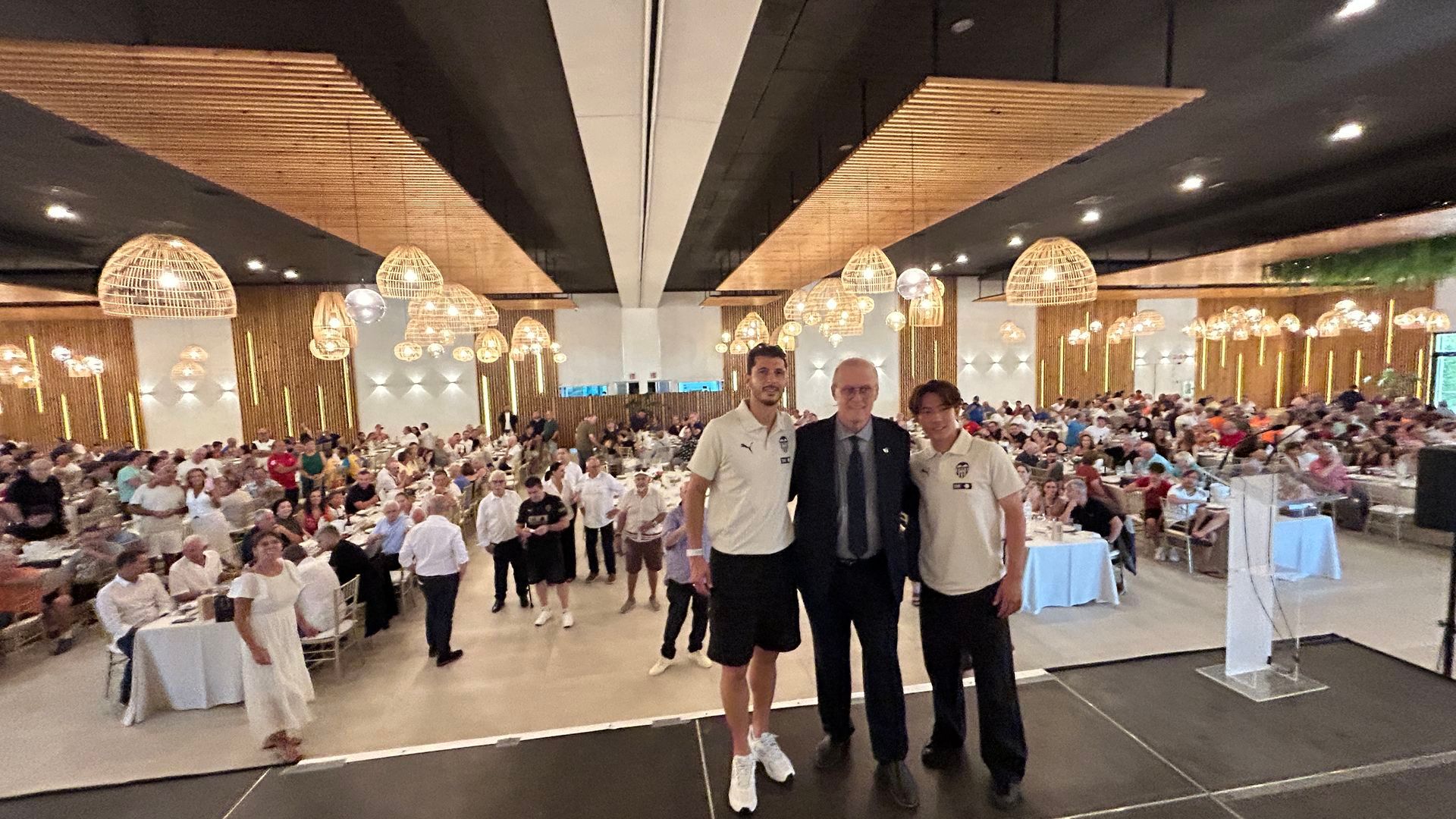 Guido Rodríguez y Sato en las peñas