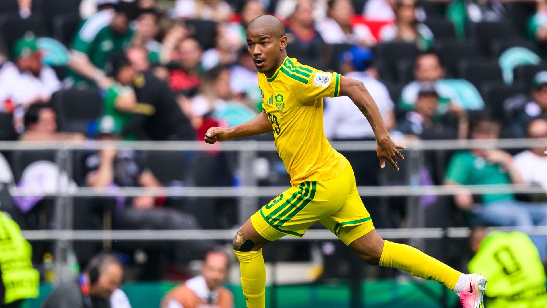 Jayden Adams, durante un partido del Mundial con Sudáfrica