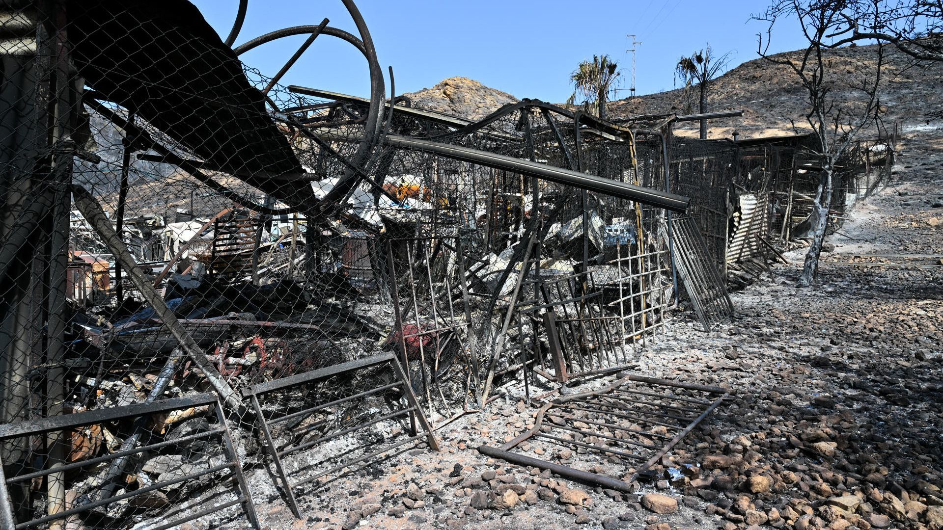 Junta defiende que ES-Alert habría generado "daños irreparables" en el incendio de Almería: "Hubiéramos trasladado mensajes confusos"