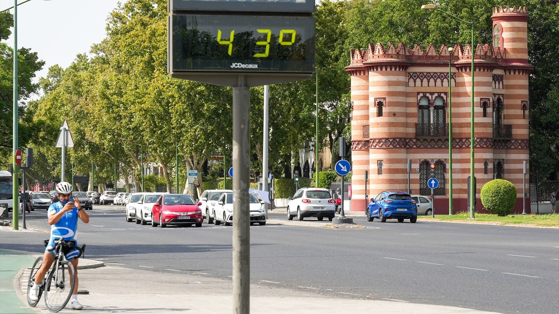 Muere un hombre de 55 años por un golpe de calor en Sevilla: es la cuarta víctima mortal en la ciudad y la quinta en Andalucía