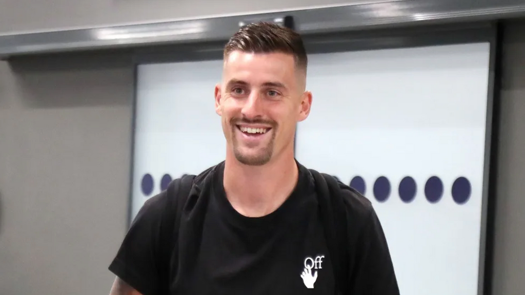 Baptiste Santamaría firma por el Valencia CF