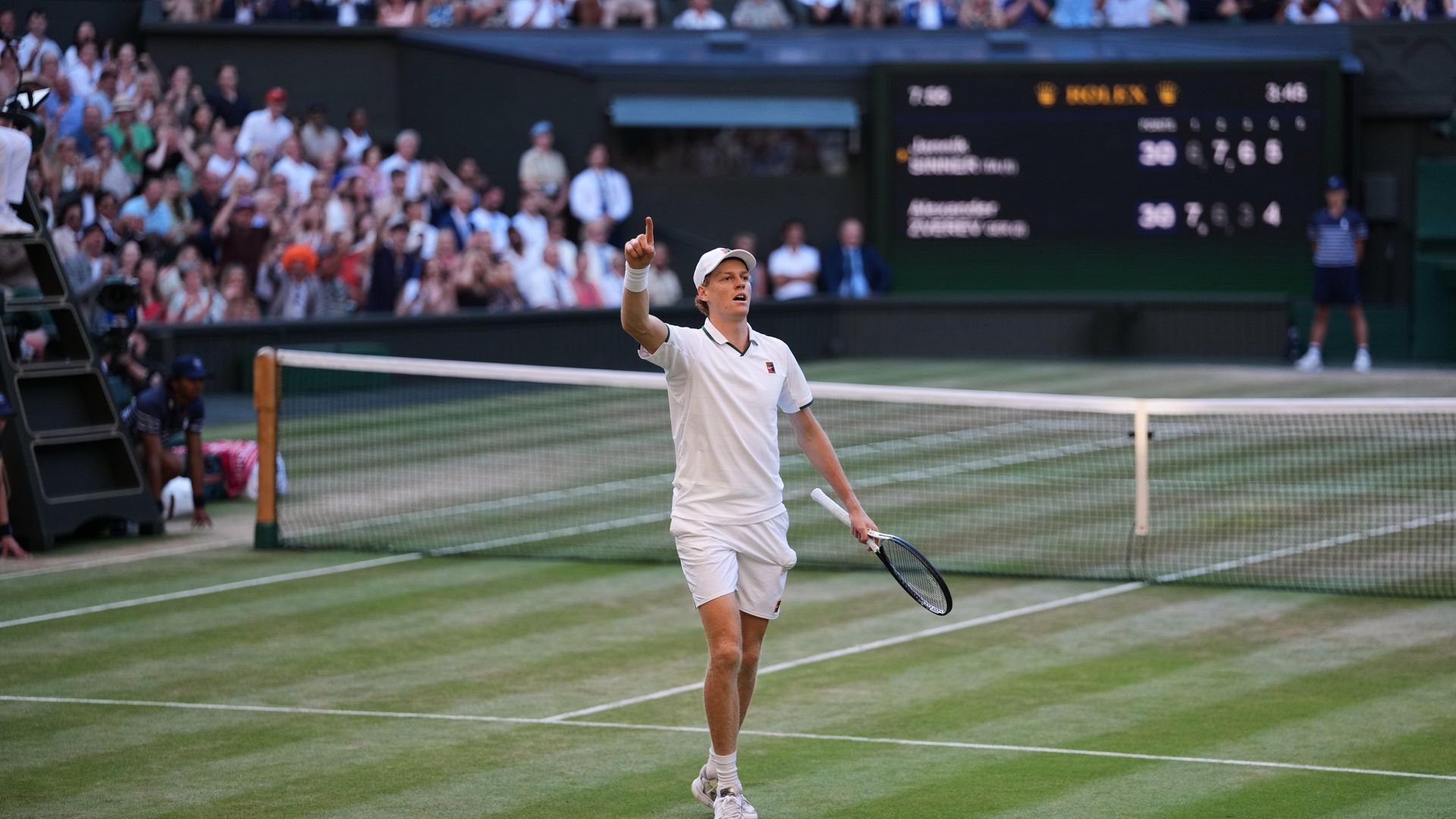 Jannik Sinner celebra durante la final de Wimbledon ante Zverev