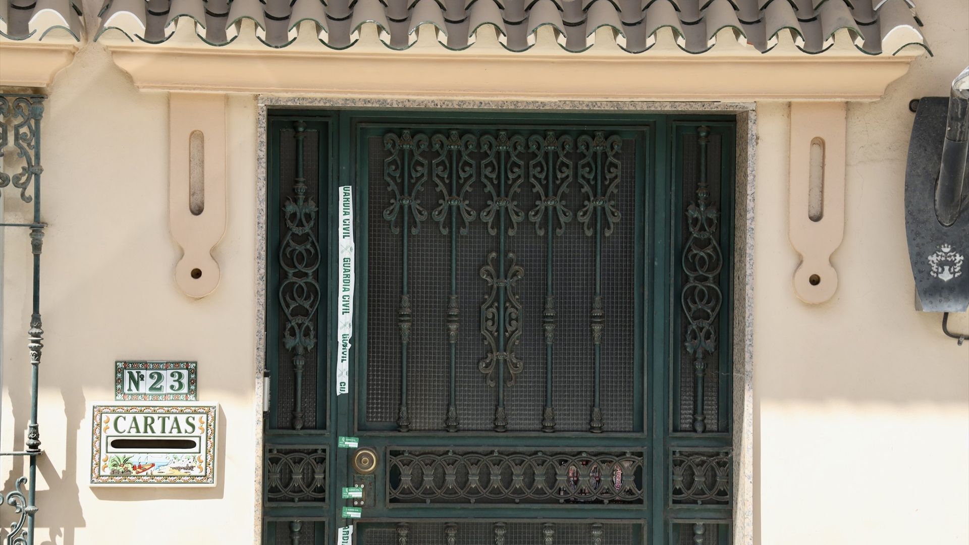 La jueza envía a prisión al detenido por el doble asesinato de Mijas, Málaga: la causa está bajo secreto de sumario La jueza envía a prisión al detenido por el doble asesinato de Mijas, Málaga: la causa está bajo secreto de sumario