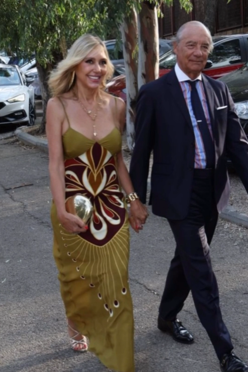 Marta Robles en la boda de Patricia Cerezo