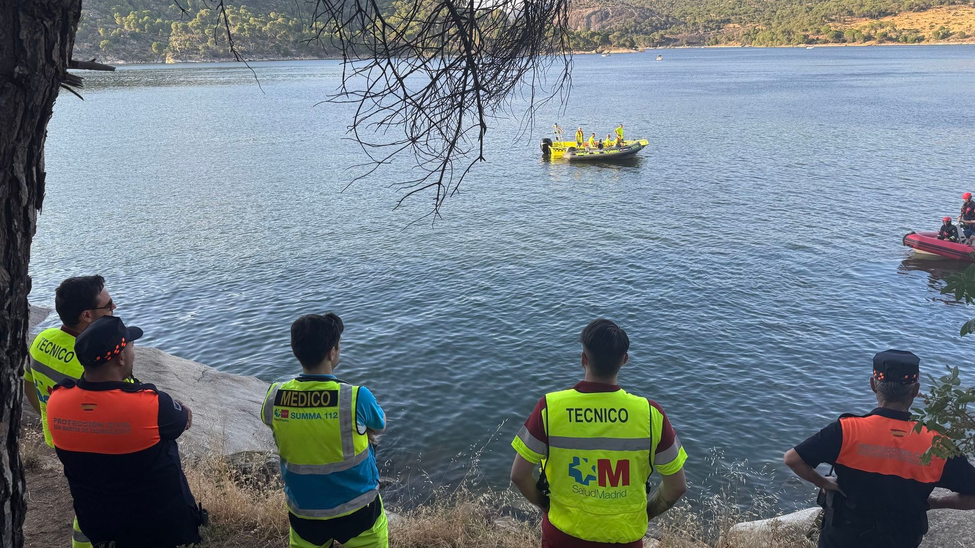 Muere un joven de 28 años que se estaba bañando en el Pantano de San Juan (Madrid) Muere un joven de 28 años que se estaba bañando en el Pantano de San Juan (Madrid)
