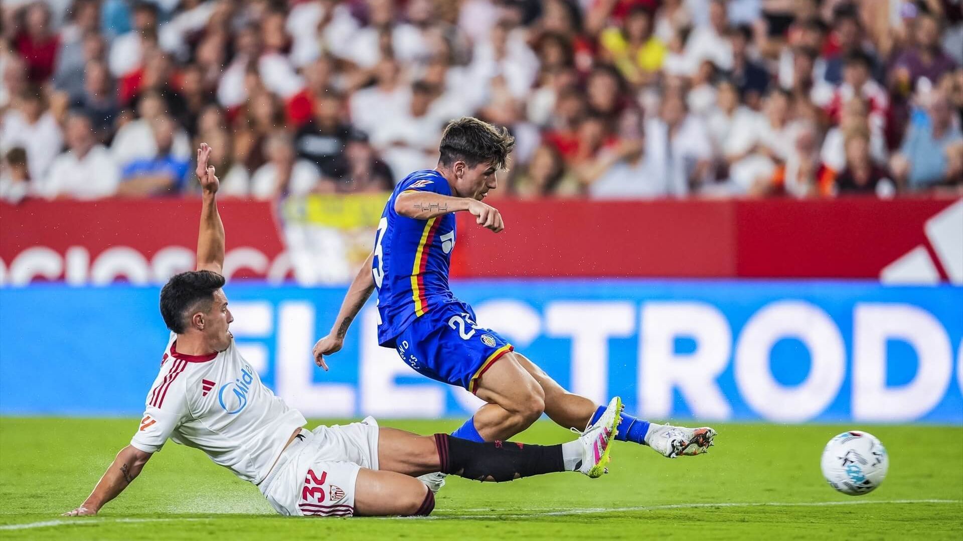 adrian_liso_anotando_un_gol_ante_el_sevilla_foto_europa_press.jpg adrian_liso_anotando_un_gol_ante_el_sevilla_foto_europa_press.jpg
