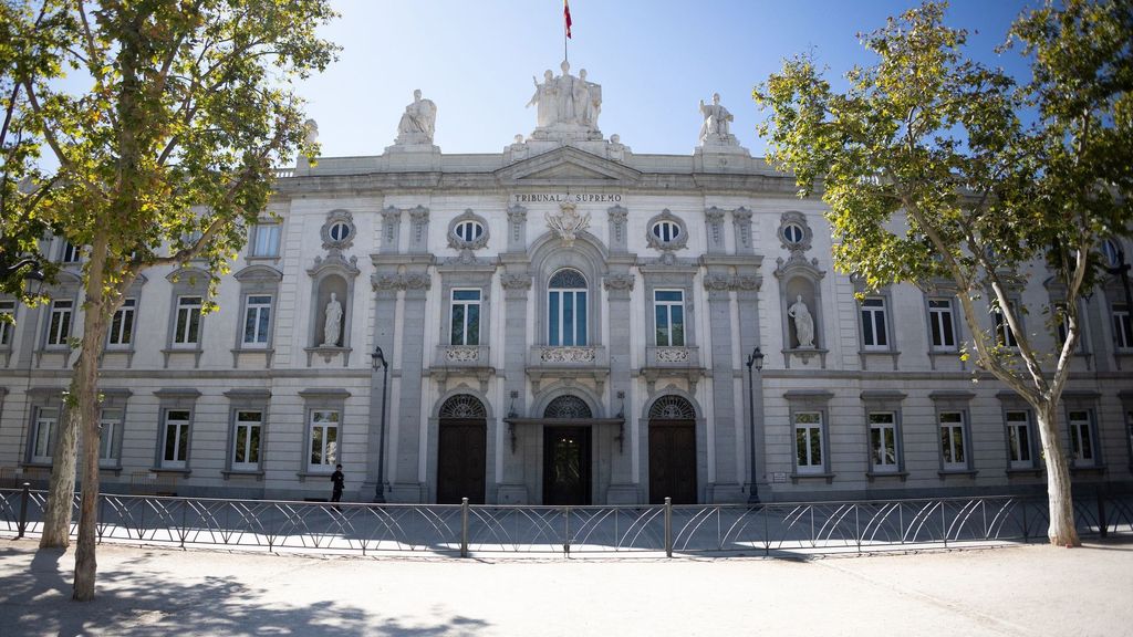 El Supremo dicta que no podrá denegarse automáticamente la autorización de residencia a extranjeros por tener antecedentes penales