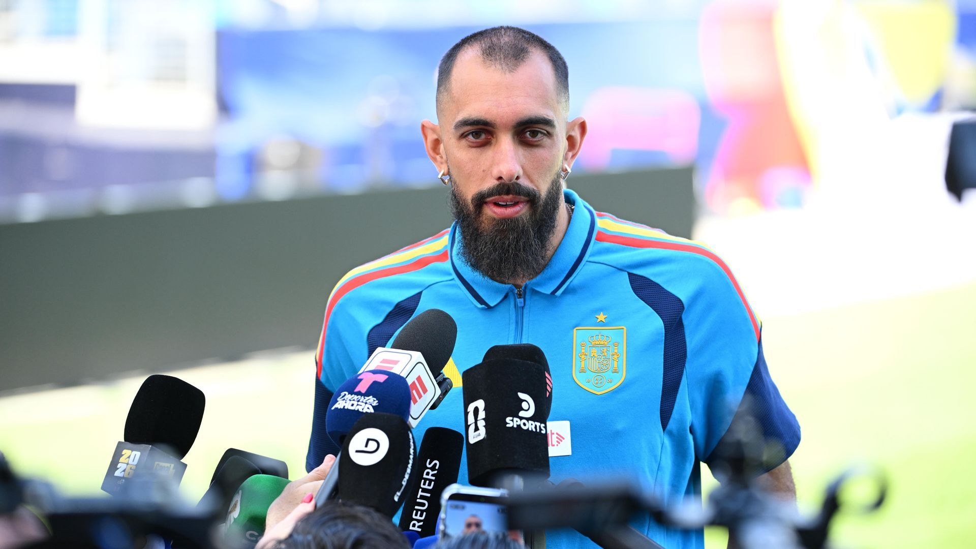 Borja Iglesias atiende a los medios de comunicación durante el Mundial 2026