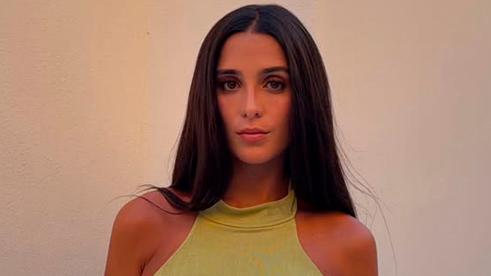 Claudia Martínez estalla tras recibir comentarios que la acusan de “haber roto una familia” Claudia Martínez estalla tras recibir comentarios que la acusan de “haber roto una familia”