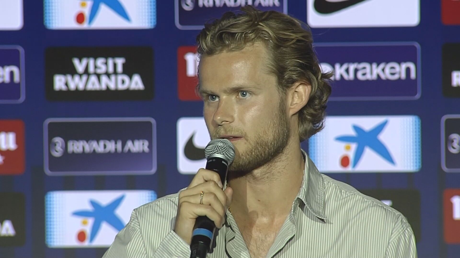 Hjlumand, en su presentación con el Atlético