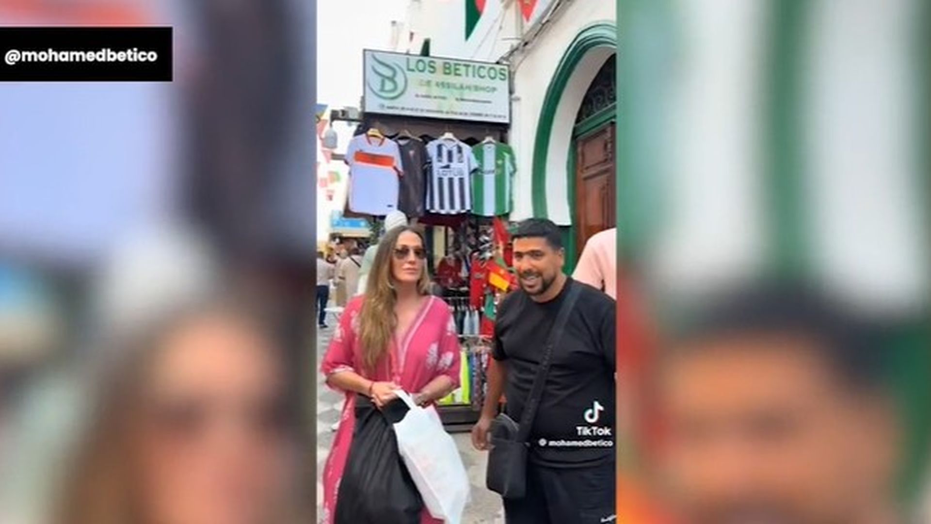 Malú coincide con 'Mohamedbetico' en Marruecos y saca su lado más verdiblanco