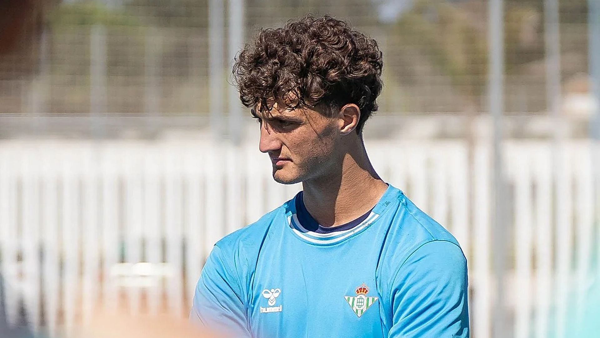 Manu González, en un entrenamiento con el filial