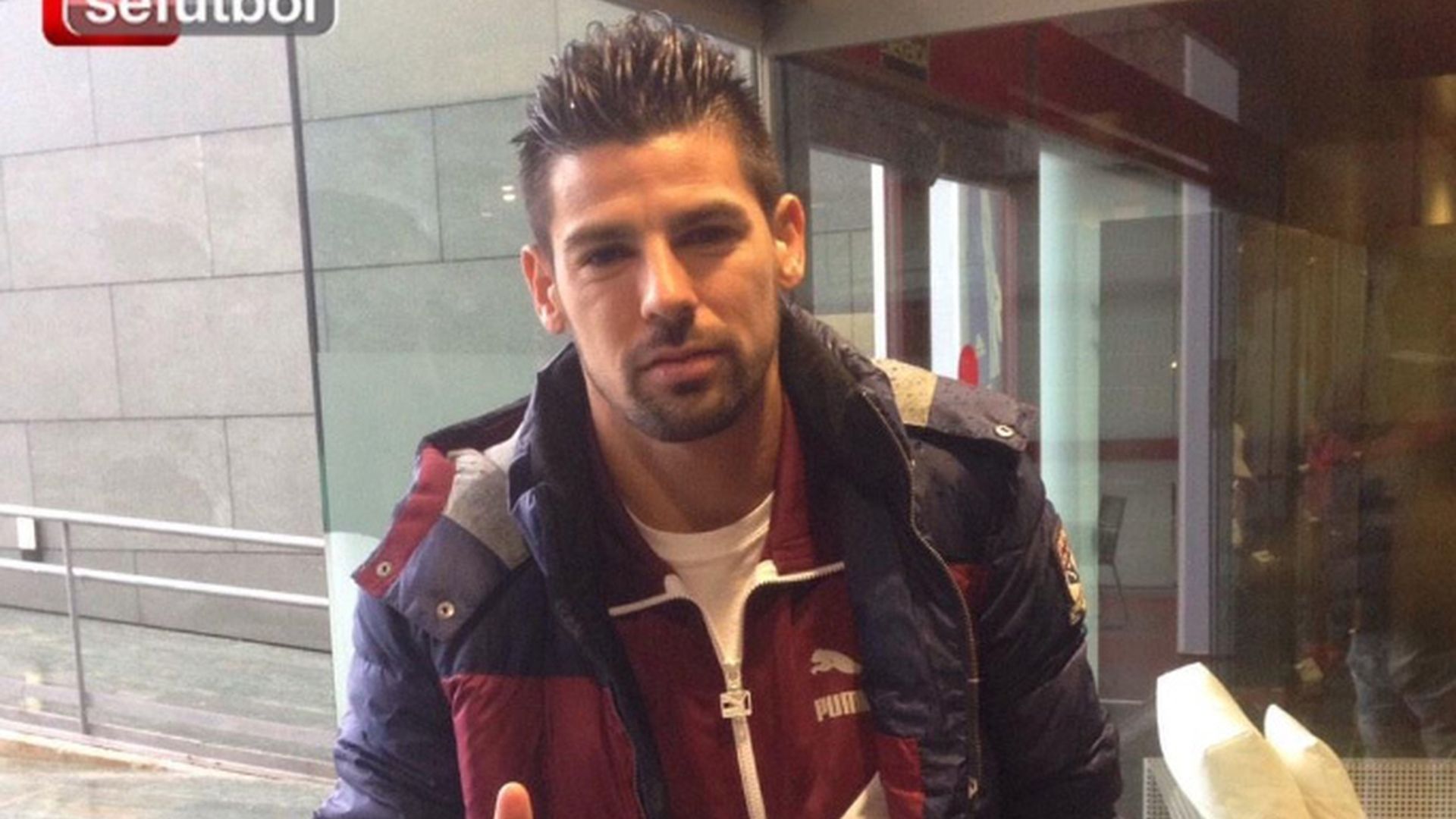 Nolito llega a la concentración con la selección Nolito llega a la concentración con la selección