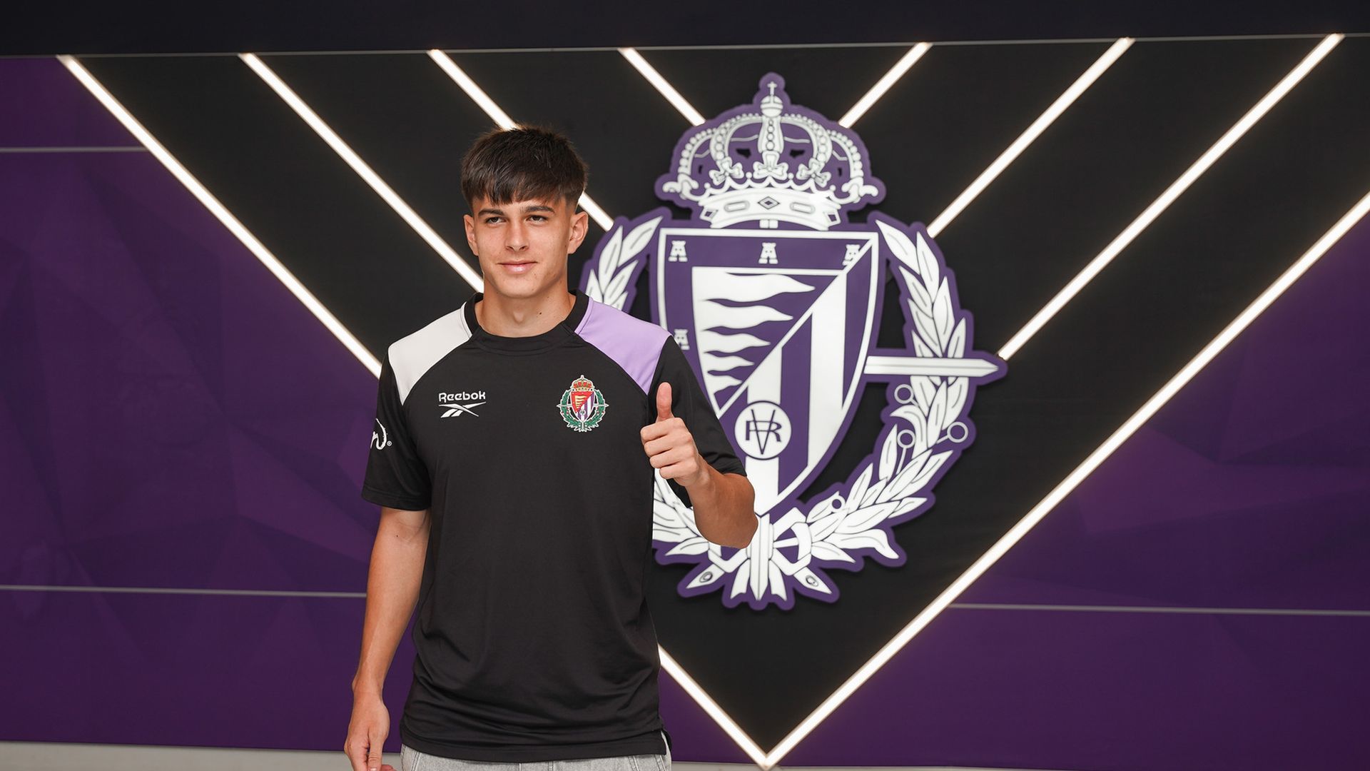 Dani Pérez, en su presentación con el Pucela
