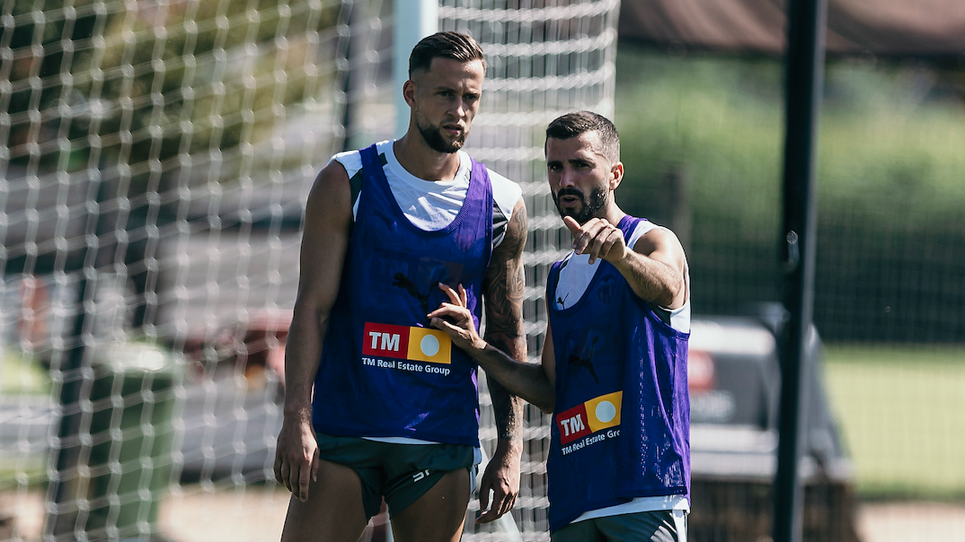 De Haas y Gayà en la pretemporada del Valencia CF