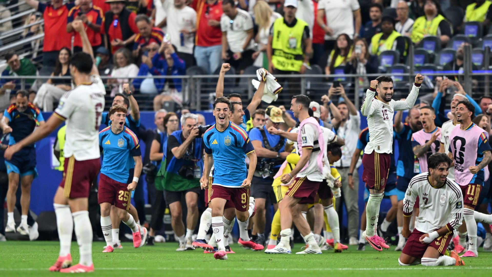 España gana a Francia España gana a Francia